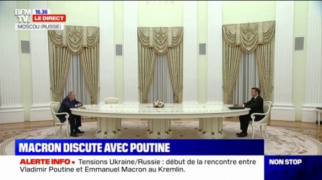 La-rencontre-entre-Emmanuel-Macron-et-Vladimir-Poutine-debute-a-Moscou-1230987.jpg