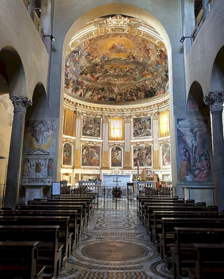 Basilica-dei-Ss.-Quattro-Coronati-interno.jpg