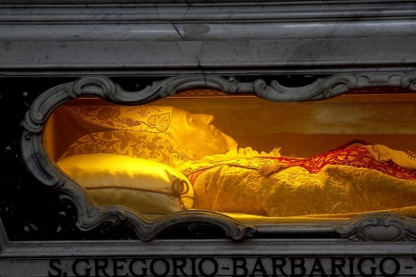 800px-Head_of_St._Gregorio_Barbarigo_-_Altar_of_St._Gregorio_Barbarigo_-_Duomo_-_Padua_2016.jpg