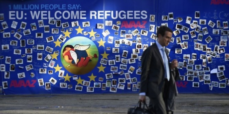 le-mur-de-bienvenue-a-l-attention-des-migrants-en-belgique_1585201_667x333.jpg