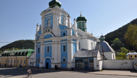 56_main-v1696266821.jpg